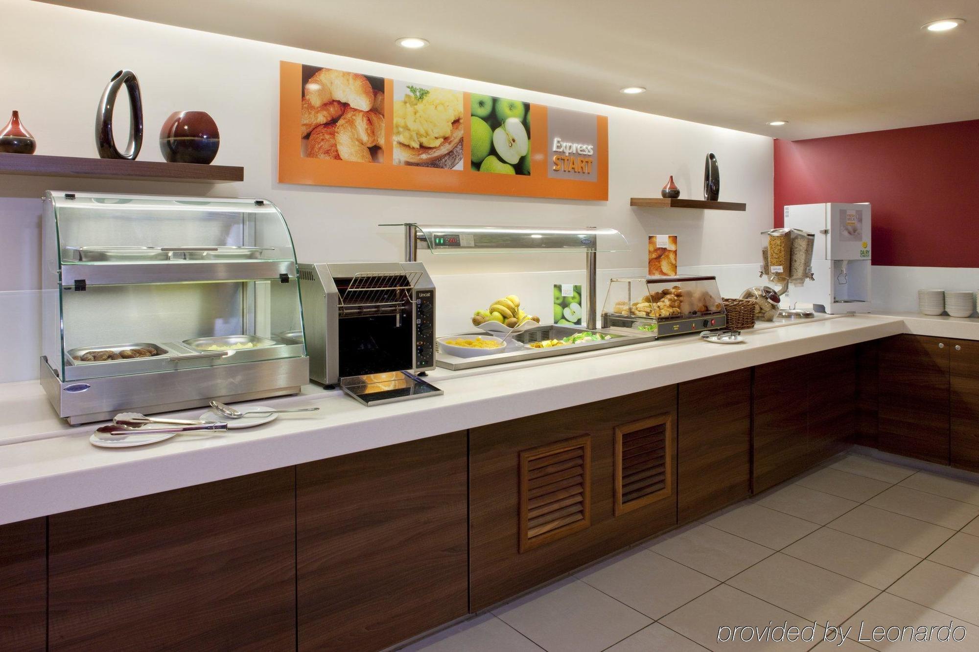 Holiday Inn Express London - Dartford By Ihg Restaurante foto