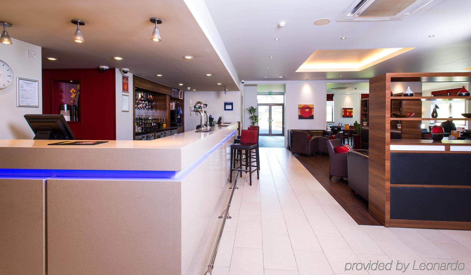 Holiday Inn Express London - Dartford By Ihg Exterior foto