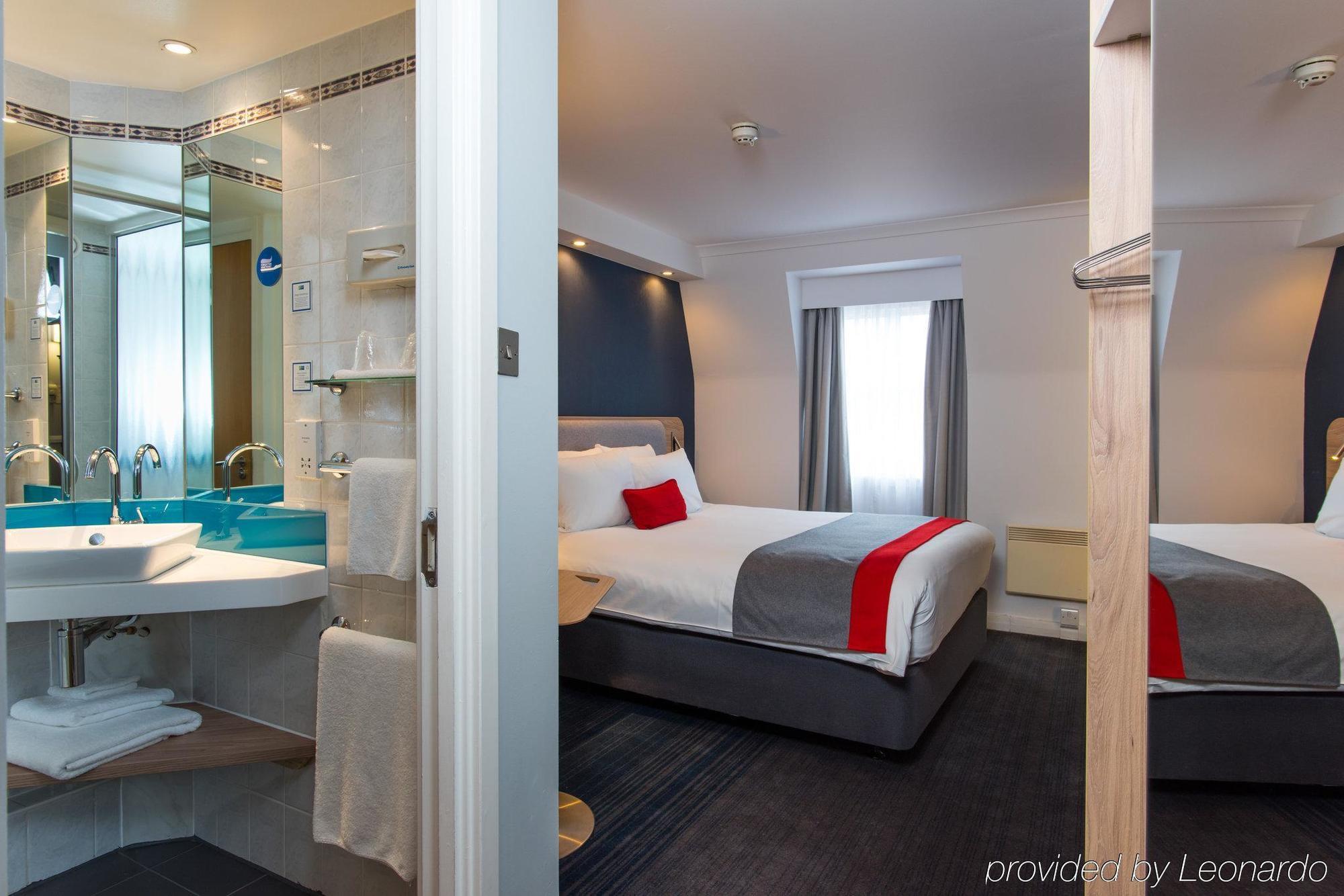 Holiday Inn Express London - Dartford By Ihg Exterior foto