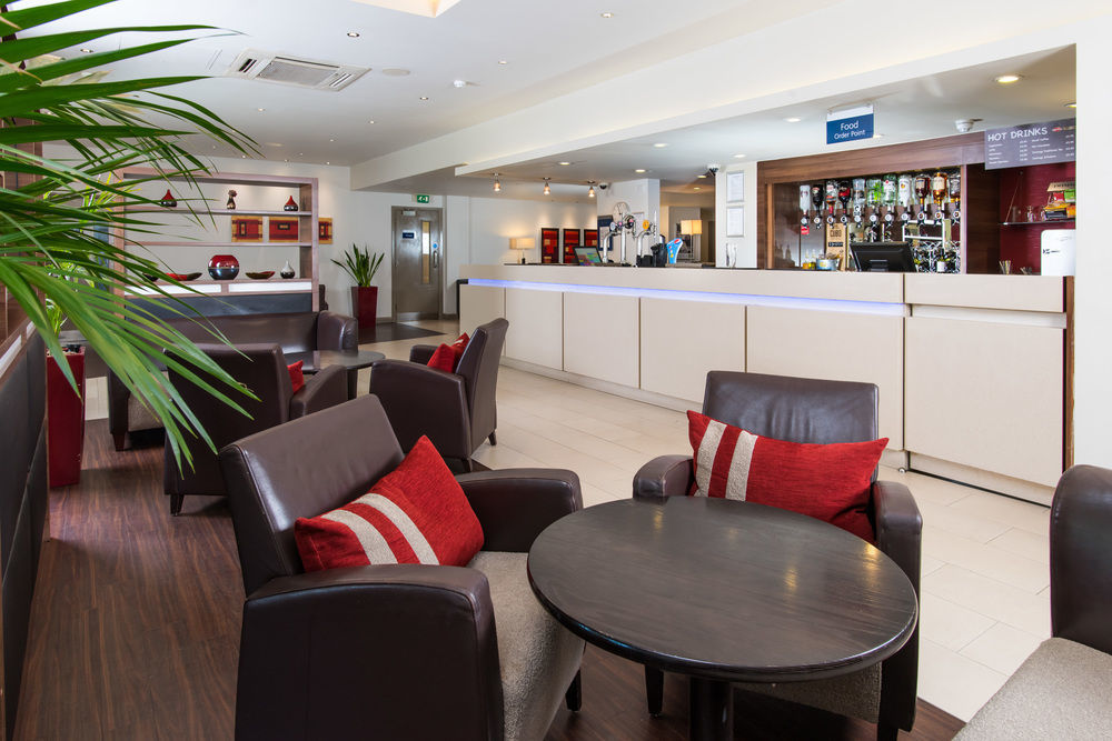Holiday Inn Express London - Dartford By Ihg Exterior foto