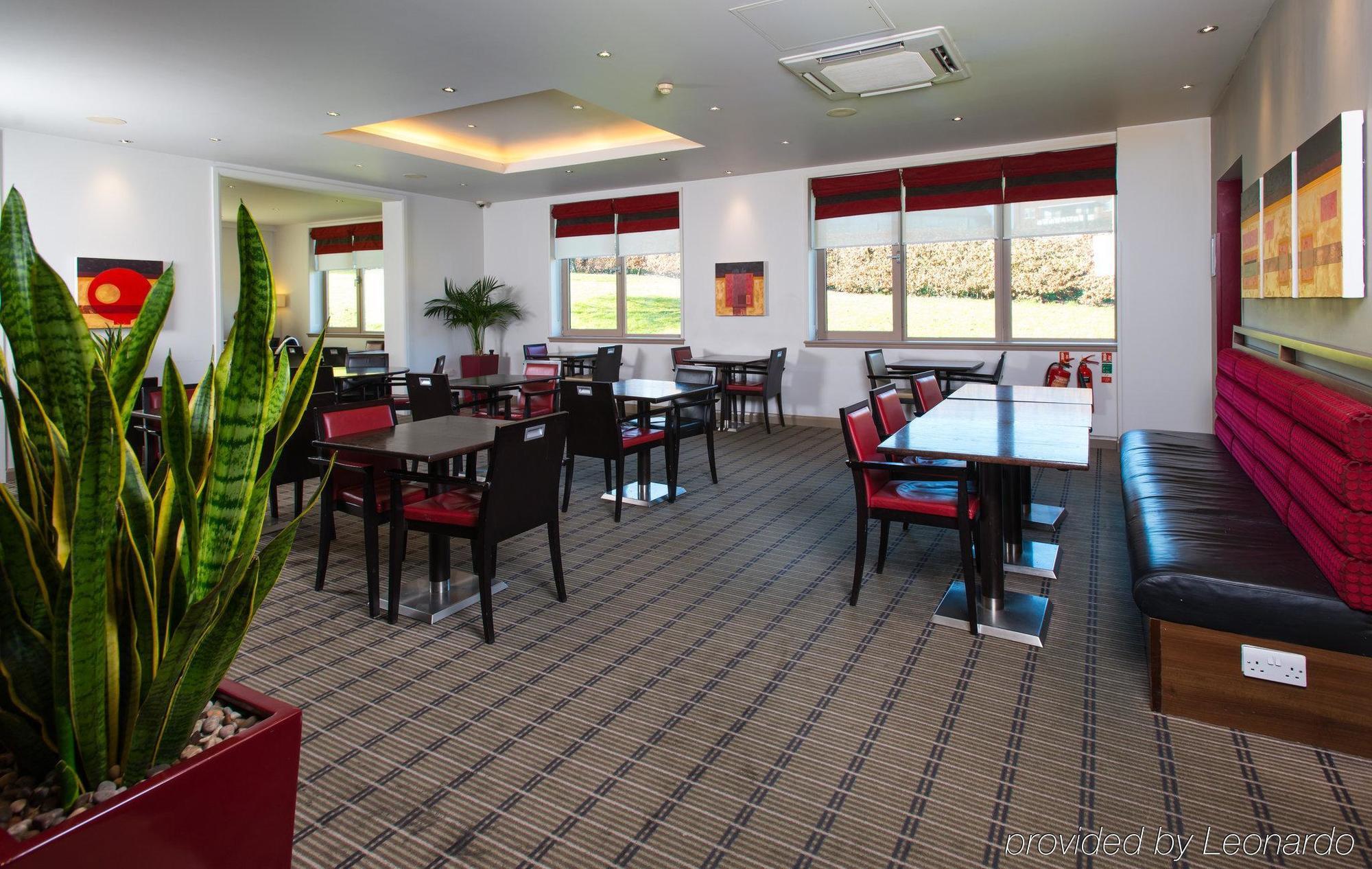 Holiday Inn Express London - Dartford By Ihg Exterior foto