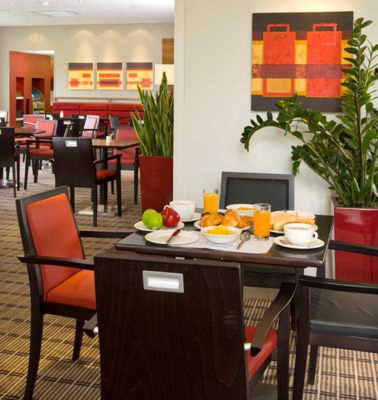 Holiday Inn Express London - Dartford By Ihg Restaurante foto