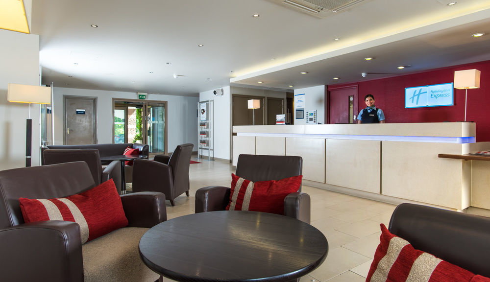 Holiday Inn Express London - Dartford By Ihg Exterior foto